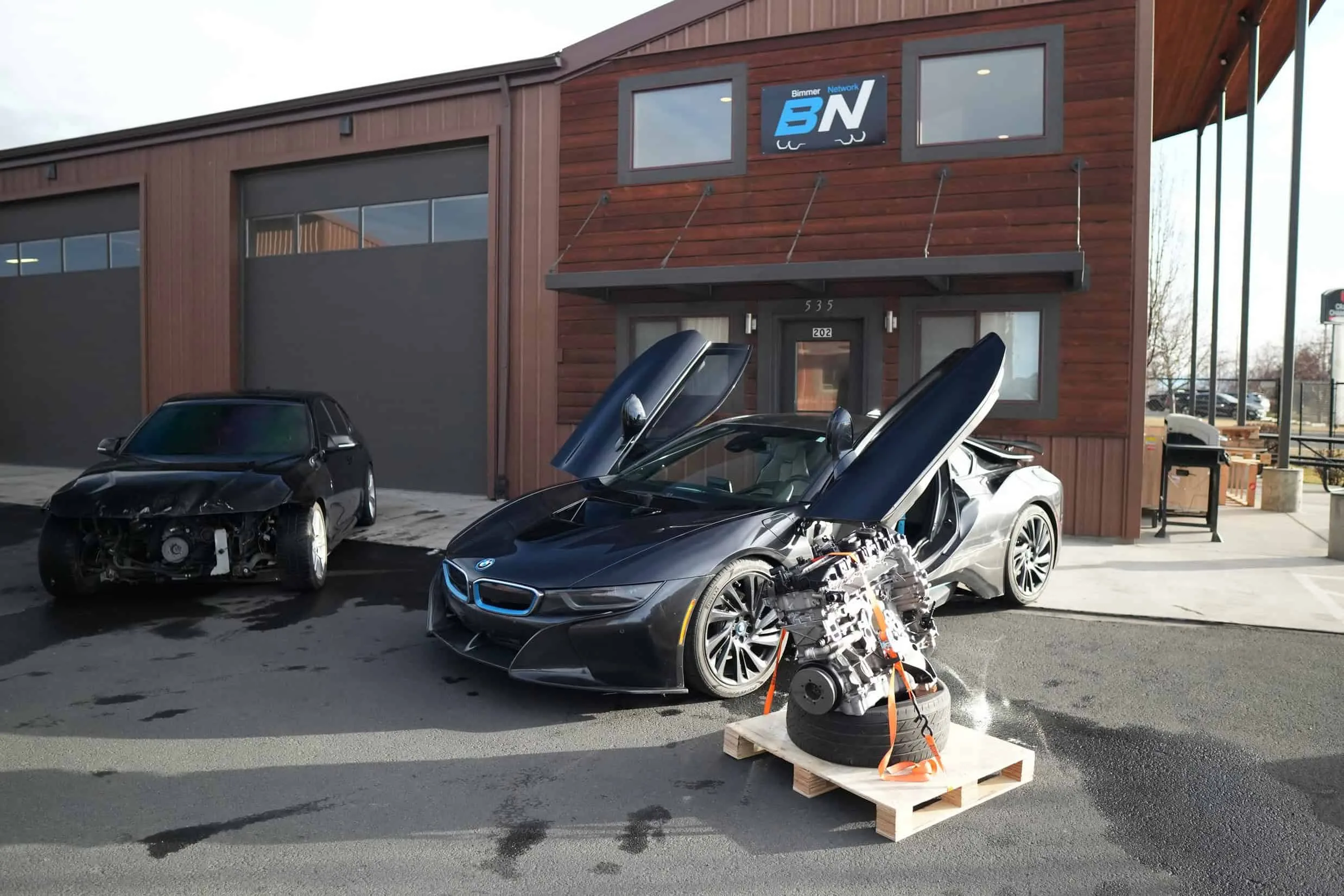 El BMW i8 que todos deseábamos: alguien le ha metido el motor B58 y multiplicado su potencia