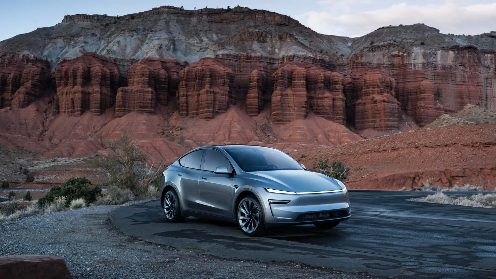 Tesla lanza el Model Y más familiar en España con 600 km de autonomía y 7 plazas