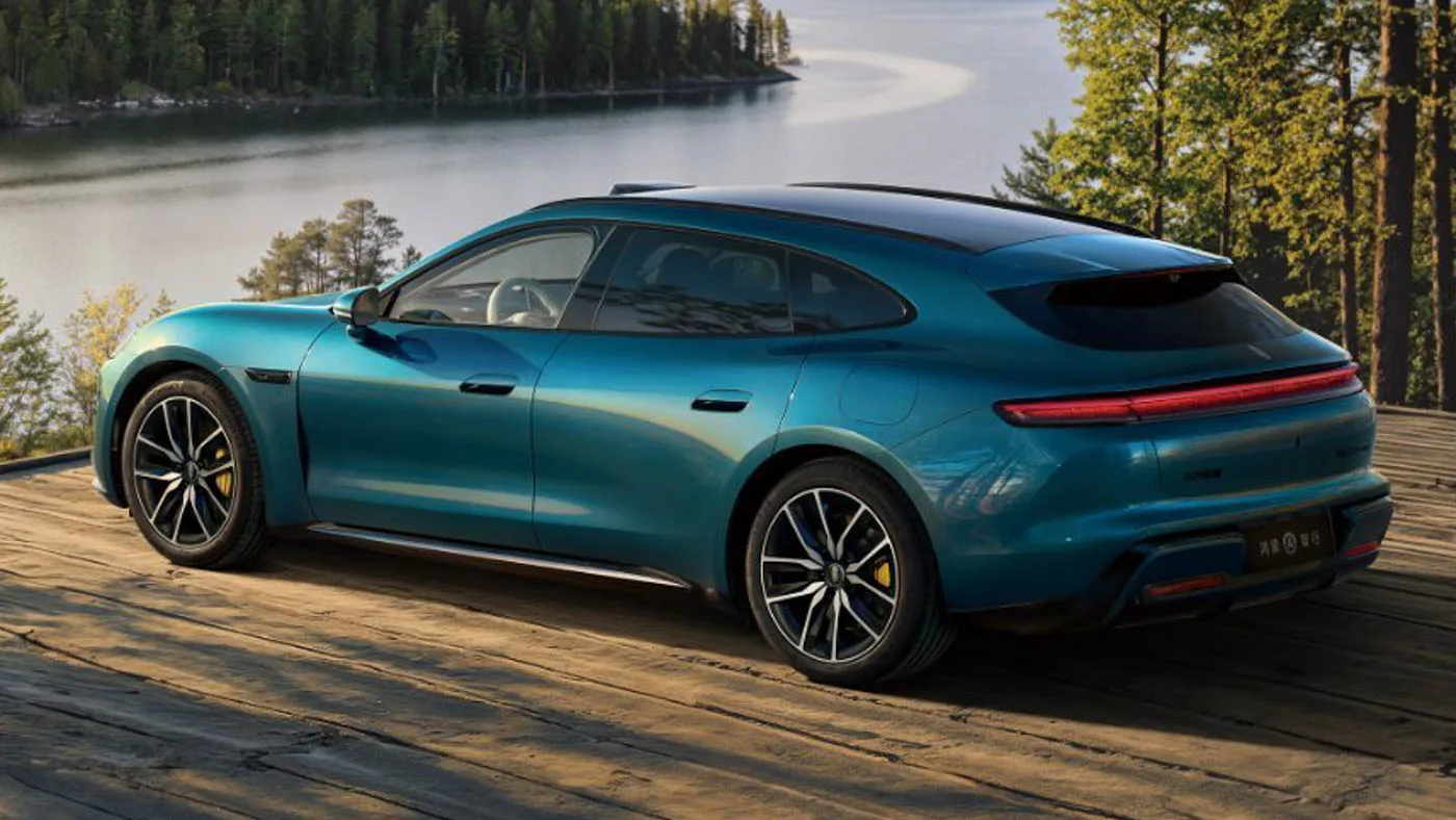 Nadie se cree el precio de esta bestia eléctrica: Idéntico al Porsche Taycan pero un 80% más barato