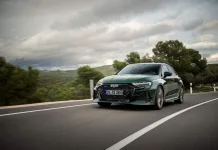 ¿Pagarías 135.000 euros por un coche compacto? El nuevo Audi RS 3 tiene la respuesta ¿Pagarías 135.000 euros por un coche compacto? El nuevo Audi RS 3 tiene la respuesta