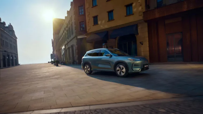 Los dueños de Volvo rompen el mercado: un SUV con motor español y 1.055 km de autonomía por 33.490 euros