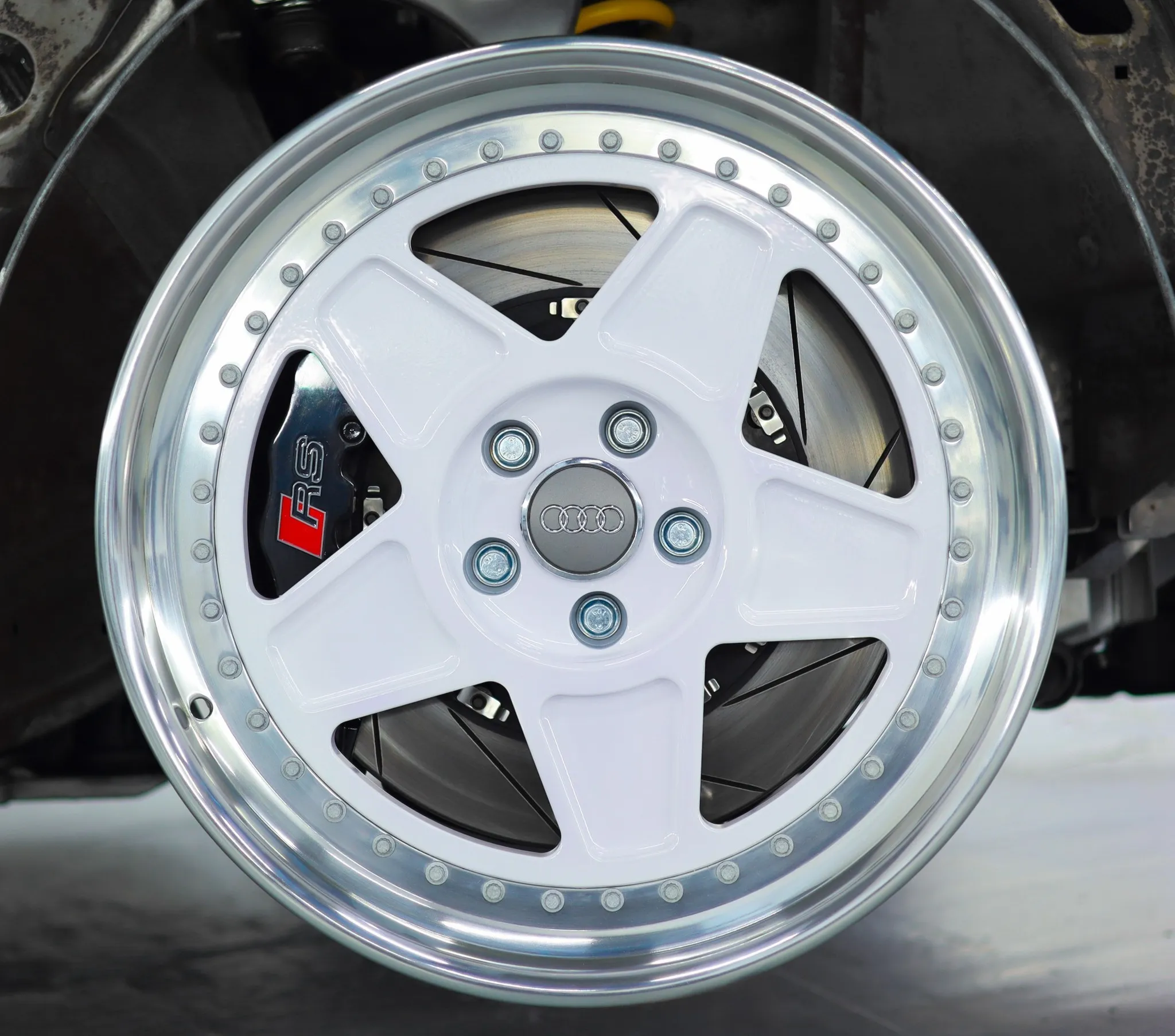 Este restomod del Audi Ur-Quattro nos demuestra que no todo vale… y te explicamos el por qué