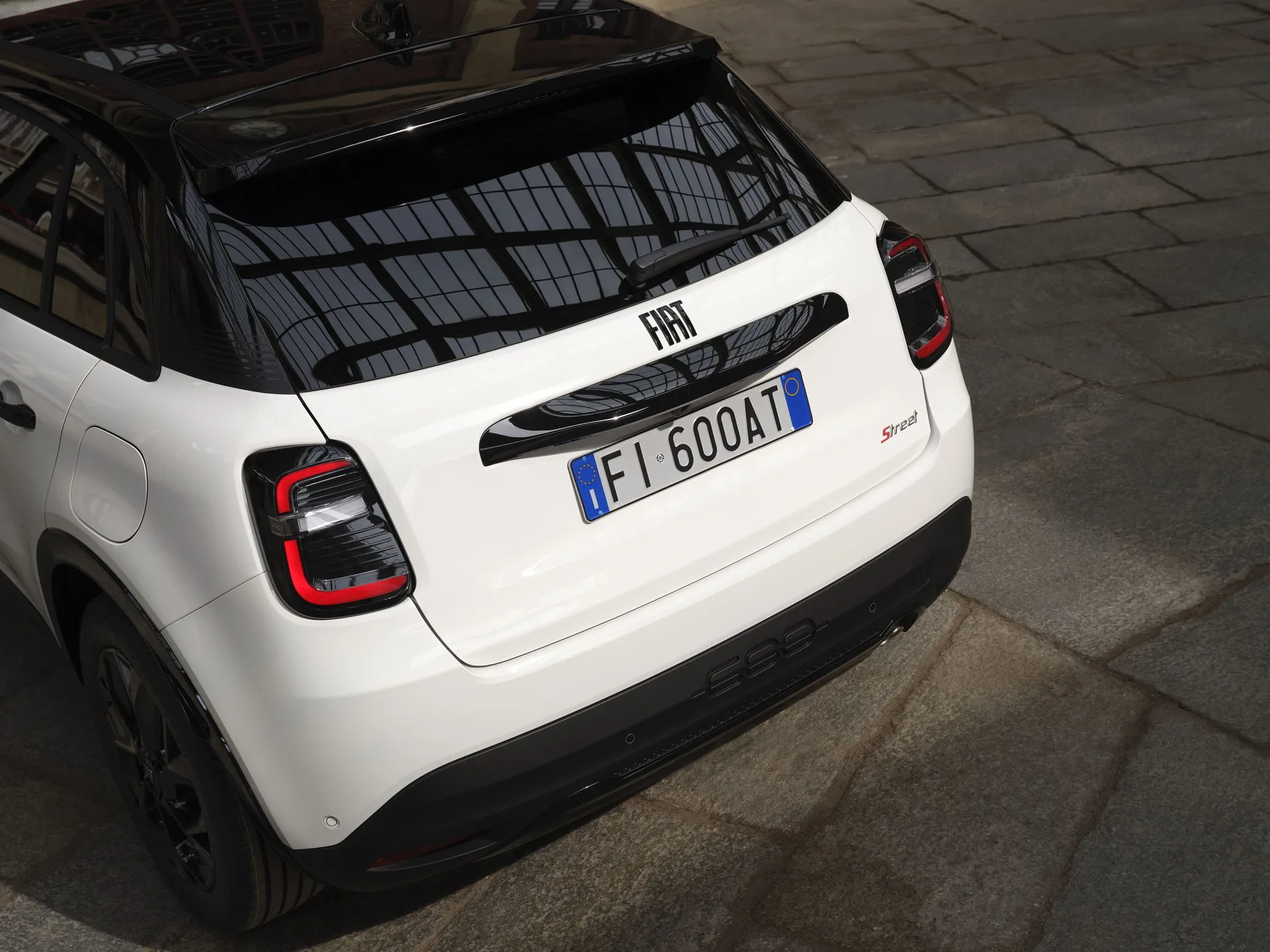 Fiat lanza el 600 que todos querían (y hunde su precio)