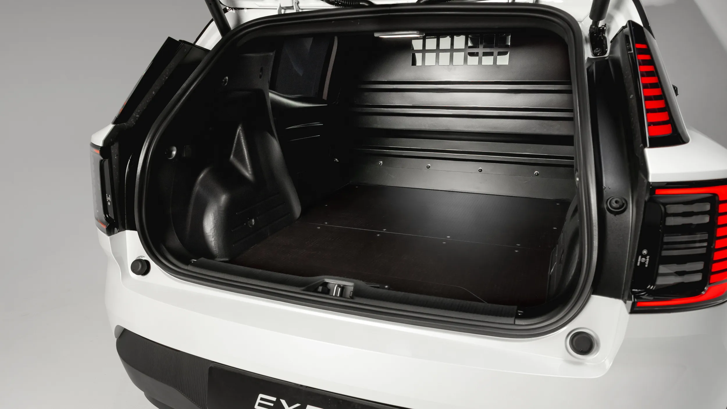 Nuevo Volvo EX30 Cargo: el pequeño SUV eléctrico se hace furgón