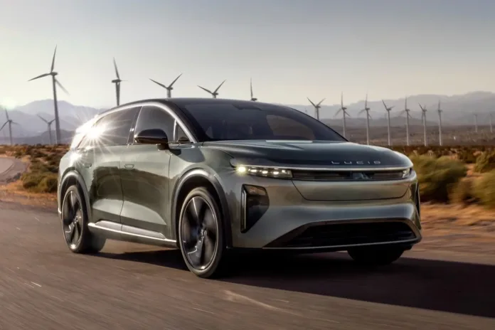 Lucid Gravity: 828 CV y 748 km para destronar al Porsche Cayenne Electric