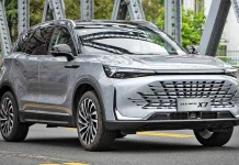 Mide 4,7 metros y tiene 177 CV, pero este nuevo SUV llega a España costando 11.000 euros menos que un Kodiaq Mide 4,7 metros y tiene 177 CV, pero este nuevo SUV llega a España costando 11.000 euros menos que un Kodiaq