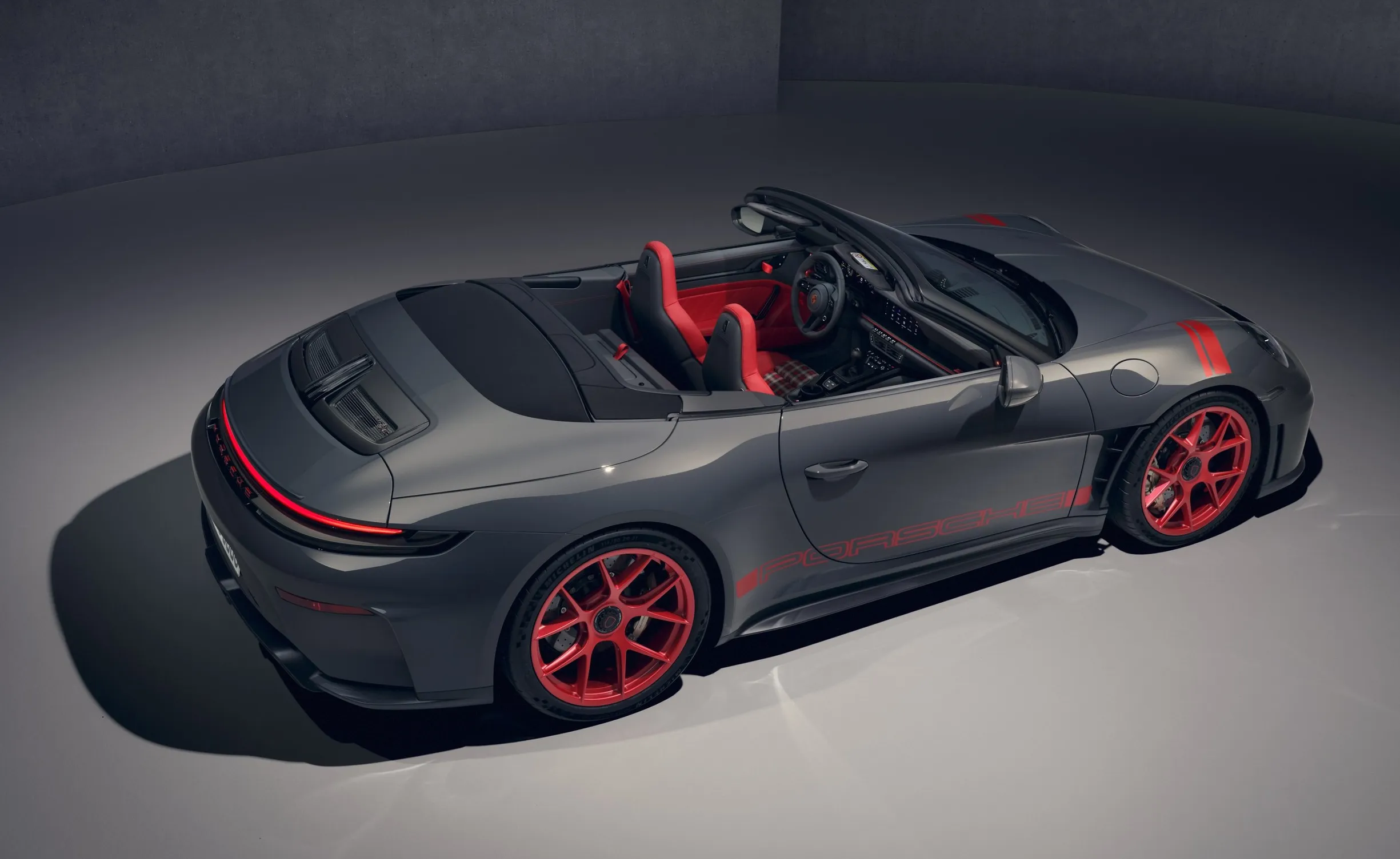 La locura de Porsche: un 911 GT3 Cabrio manual que enfurecerá a los puristas