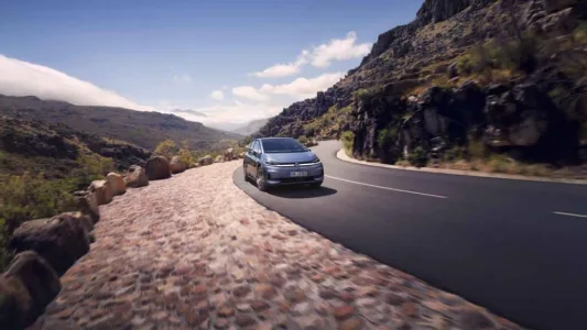 Volkswagen da marcha atrás y admite su error: el nuevo ID.3 Neo por fin recupera los botones y la sensatez que todos pedíamos