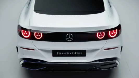 El BMW i3 tiene un gran problema, se llama Mercedes Clase C, recupera 325 km en 10 minutos y tiene 762 km de autonomía