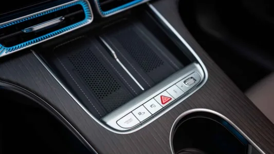 El BMW i3 tiene un gran problema, se llama Mercedes Clase C, recupera 325 km en 10 minutos y tiene 762 km de autonomía