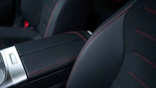 El BMW i3 tiene un gran problema, se llama Mercedes Clase C, recupera 325 km en 10 minutos y tiene 762 km de autonomía