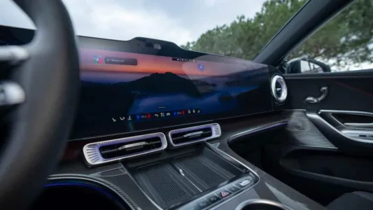 El BMW i3 tiene un gran problema, se llama Mercedes Clase C, recupera 325 km en 10 minutos y tiene 762 km de autonomía