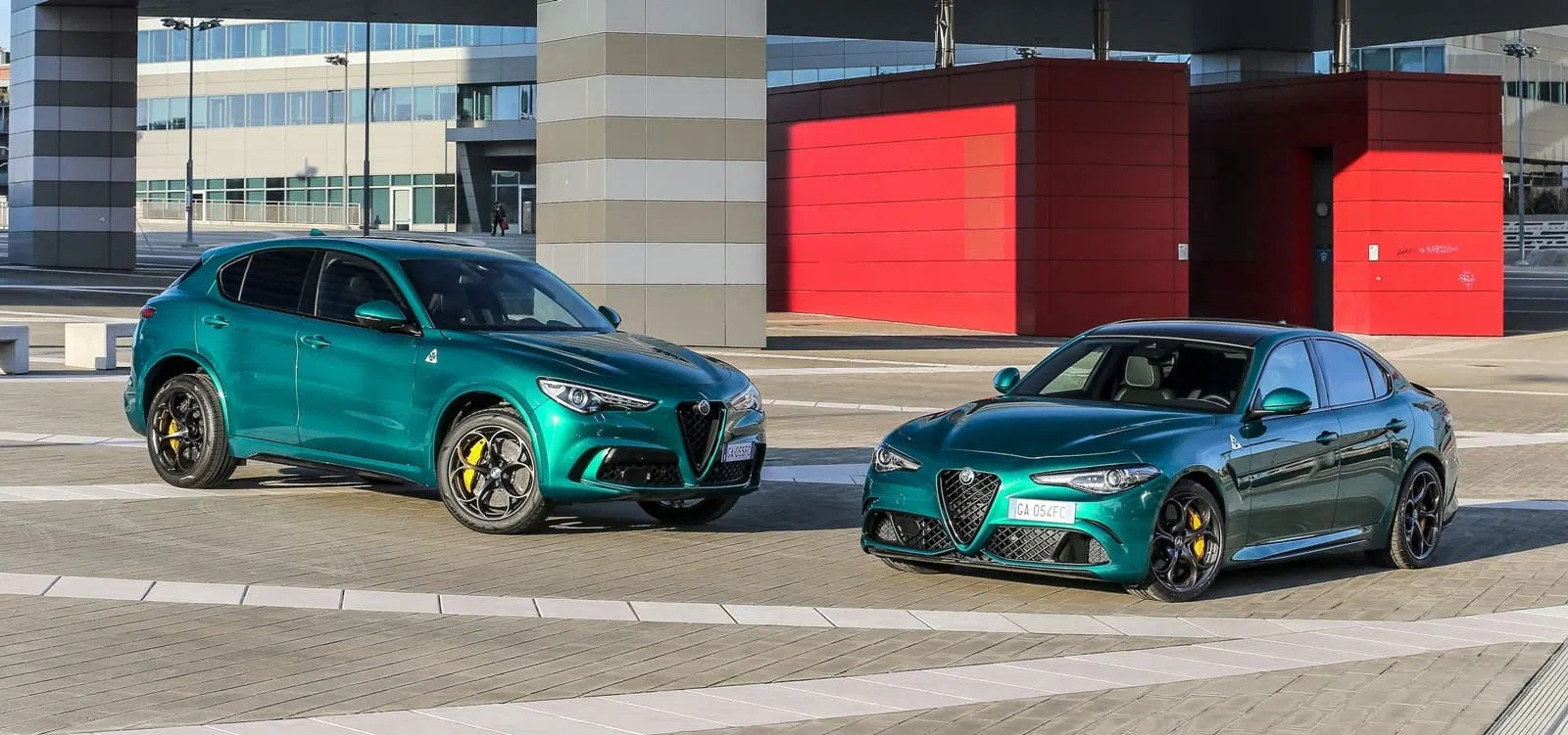 Los nuevos Alfa Romeo Giulia y Stelvio llegarán en 2028: eléctricos y PHEV, pero sin la parrilla de la marca por culpa de la UE