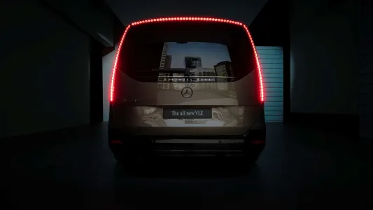 713 km, hasta 8 plazas y hecho en España: el nuevo Mercedes VLE es el eléctrico familiar que quiere cambiarlo todo