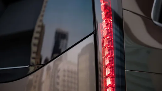 713 km, hasta 8 plazas y hecho en España: el nuevo Mercedes VLE es el eléctrico familiar que quiere cambiarlo todo