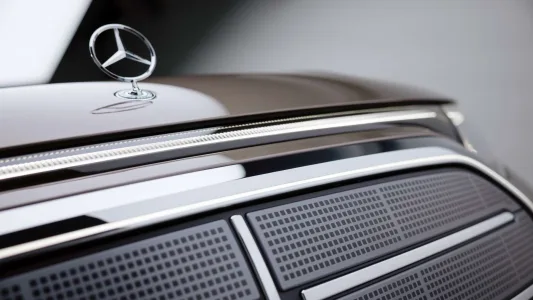 713 km, hasta 8 plazas y hecho en España: el nuevo Mercedes VLE es el eléctrico familiar que quiere cambiarlo todo