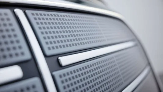 713 km, hasta 8 plazas y hecho en España: el nuevo Mercedes VLE es el eléctrico familiar que quiere cambiarlo todo