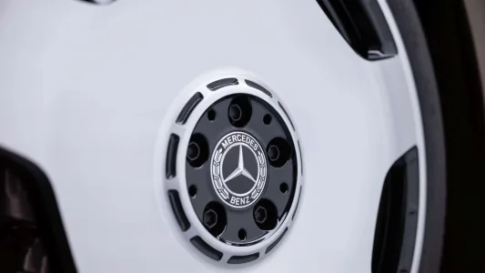 713 km, hasta 8 plazas y hecho en España: el nuevo Mercedes VLE es el eléctrico familiar que quiere cambiarlo todo