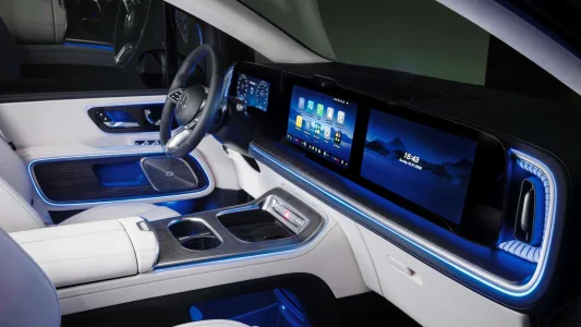 713 km, hasta 8 plazas y hecho en España: el nuevo Mercedes VLE es el eléctrico familiar que quiere cambiarlo todo