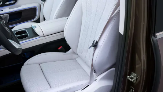 713 km, hasta 8 plazas y hecho en España: el nuevo Mercedes VLE es el eléctrico familiar que quiere cambiarlo todo