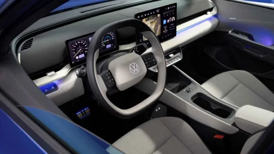 Adiós al Volkswagen Polo que conocías: ahora es 100% eléctrico, tiene 455 km de autonomía y cuesta 25.990 euros (con ayudas)