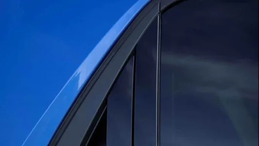 Adiós al Volkswagen Polo que conocías: ahora es 100% eléctrico, tiene 455 km de autonomía y cuesta 25.990 euros (con ayudas)