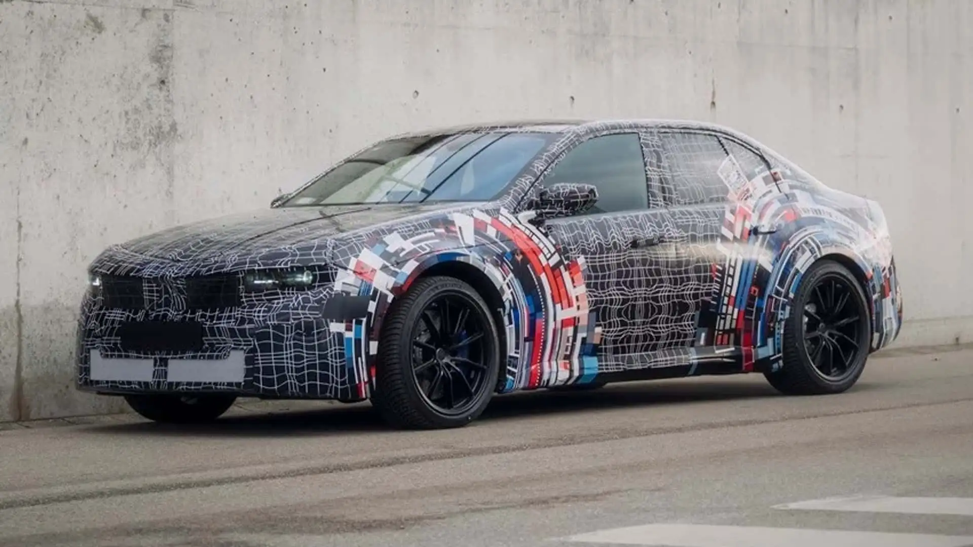 El nuevo BMW M3 de combustión y la versión eléctrica tendrán un precio muy similar