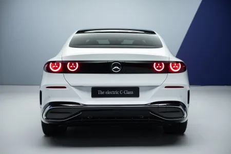 El Mercedes Clase C eléctrico ya tiene precio: 743 km para olvidar al diésel