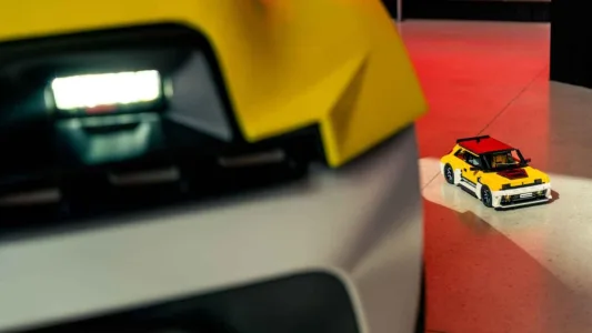 El Renault 5 Turbo 3E eléctrico busca hacerse oficial en LEGO… y sólo es posible con tu ayuda