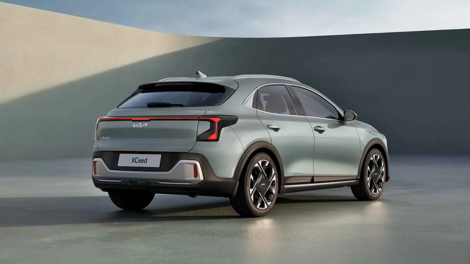 El Kia XCeed 2026 estrena imagen y arranca su producción en Eslovaquia