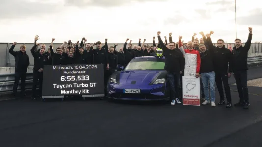 El Porsche Taycan Turbo GT Manthey recupera el trono en Nürburgring
