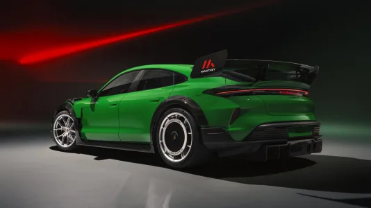 El Porsche Taycan Turbo GT Manthey recupera el trono en Nürburgring