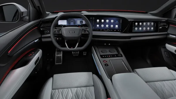 Así es el interior del SUV más lujoso de Audi: el Q9 con hasta siete plazas y que dice adiós al negro piano