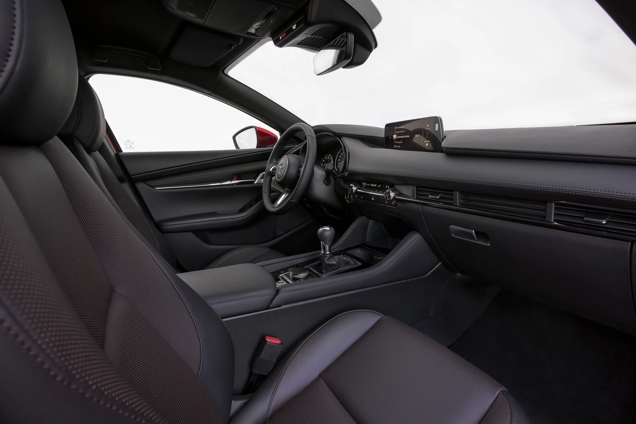 El Mazda3 se pone al día, pero los cambios son tan sutiles que ni los notarás