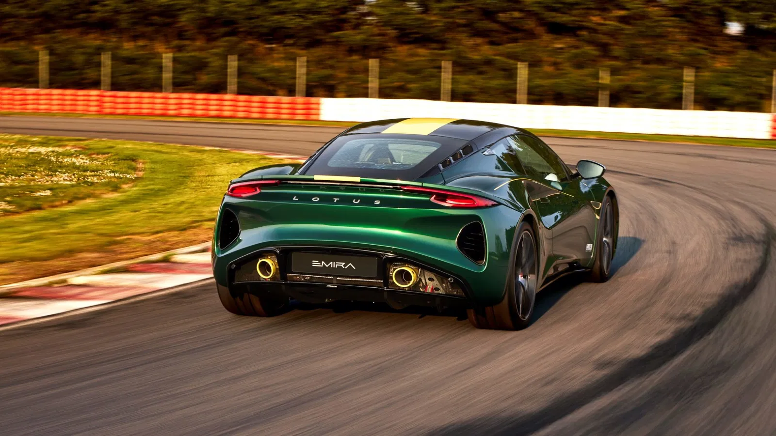 Lotus rompe con AMG y Toyota: el Emira estrena un V6 híbrido inesperado