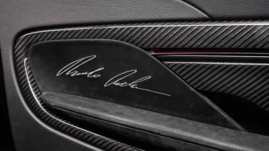 El nuevo brabus bodo tiene cuatro plazas 1 000 cv y una receta que ya parecia prohibida en europa 9