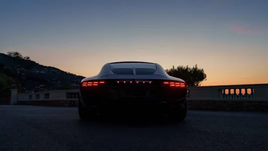 El nuevo brabus bodo tiene cuatro plazas 1 000 cv y una receta que ya parecia prohibida en europa 16