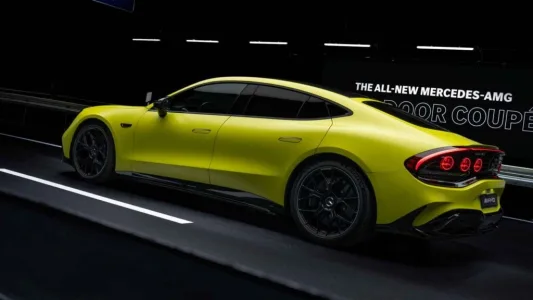 Mercedes amg va a por el porsche taycan con un gt electrico de casi 1 200 cv y sonido de v8 1
