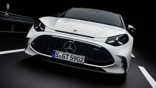 Mercedes amg va a por el porsche taycan con un gt electrico de casi 1 200 cv y sonido de v8 27