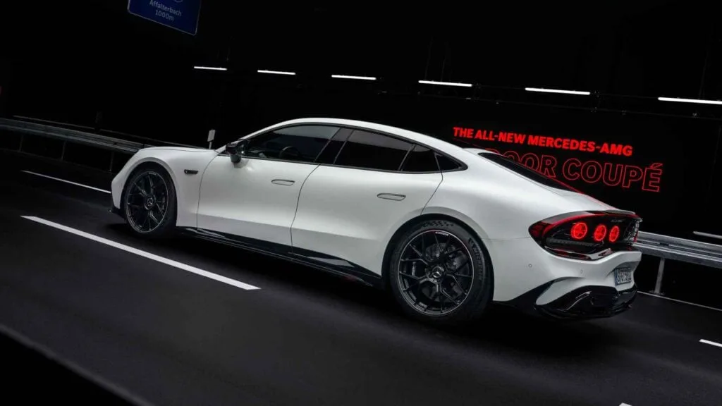 Mercedes amg va a por el porsche taycan con un gt electrico de casi 1 200 cv y sonido de v8 30