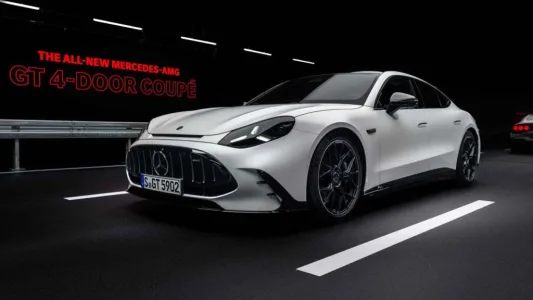 Mercedes amg va a por el porsche taycan con un gt electrico de casi 1 200 cv y sonido de v8 35