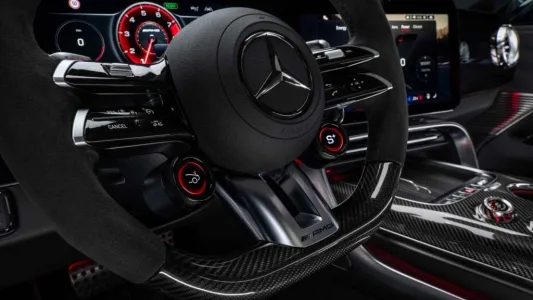 Mercedes amg va a por el porsche taycan con un gt electrico de casi 1 200 cv y sonido de v8 37
