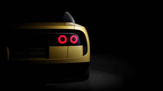 Ferrari acaba de cruzar su linea roja su primer electrico tiene 1 050 cv cuatro motores y diseno del creador del iphone 19
