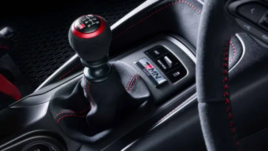 El corolla mas extremo de toyota nace en nurburgring y europa tendra que conformarse con mirarlo 10