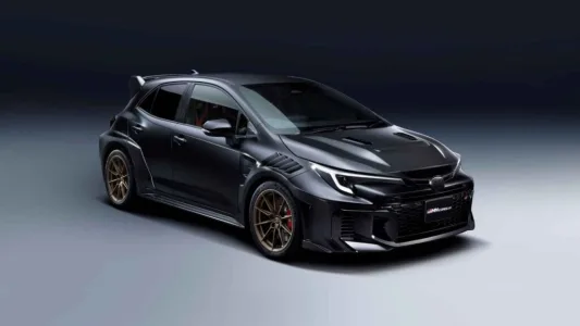 El corolla mas extremo de toyota nace en nurburgring y europa tendra que conformarse con mirarlo 16