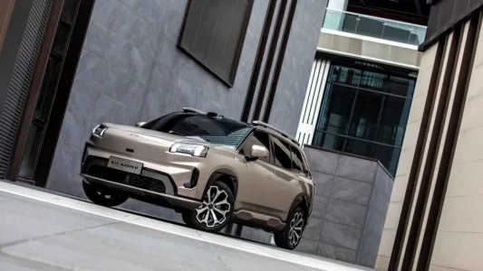 Gac aterriza en espana con precios de derribo electricos desde 22 195 euros y garantia de ocho anos 13