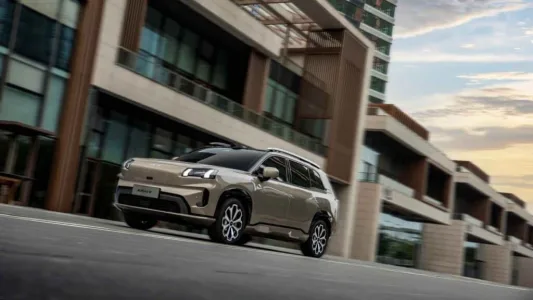 Gac aterriza en espana con precios de derribo electricos desde 22 195 euros y garantia de ocho anos 15