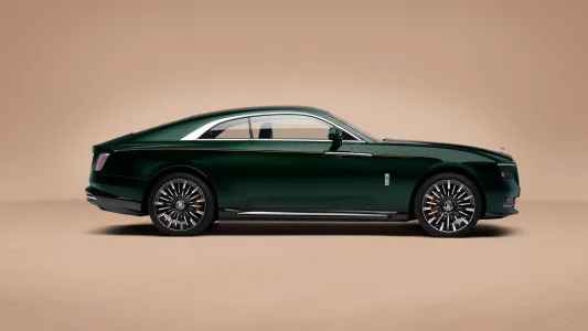 Rolls royce afina el spectre tras el frenazo de ventas mas autonomia mas potencia y lujo sin anestesia 1