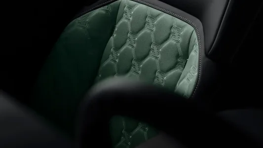 Rolls royce afina el spectre tras el frenazo de ventas mas autonomia mas potencia y lujo sin anestesia 9