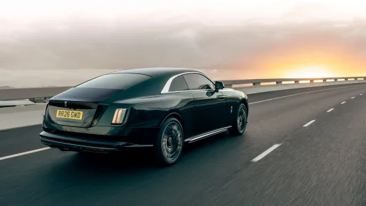 Rolls royce afina el spectre tras el frenazo de ventas mas autonomia mas potencia y lujo sin anestesia 14